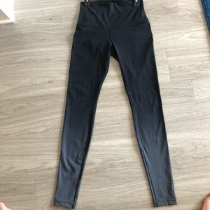 Lululemon high wasted black/grey ombré legging